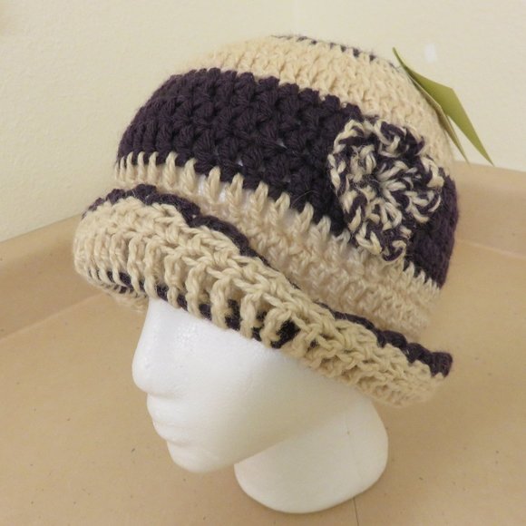 HAND CROCHETED HEMP YARN & WOOL HAT***purp & cream main image 6